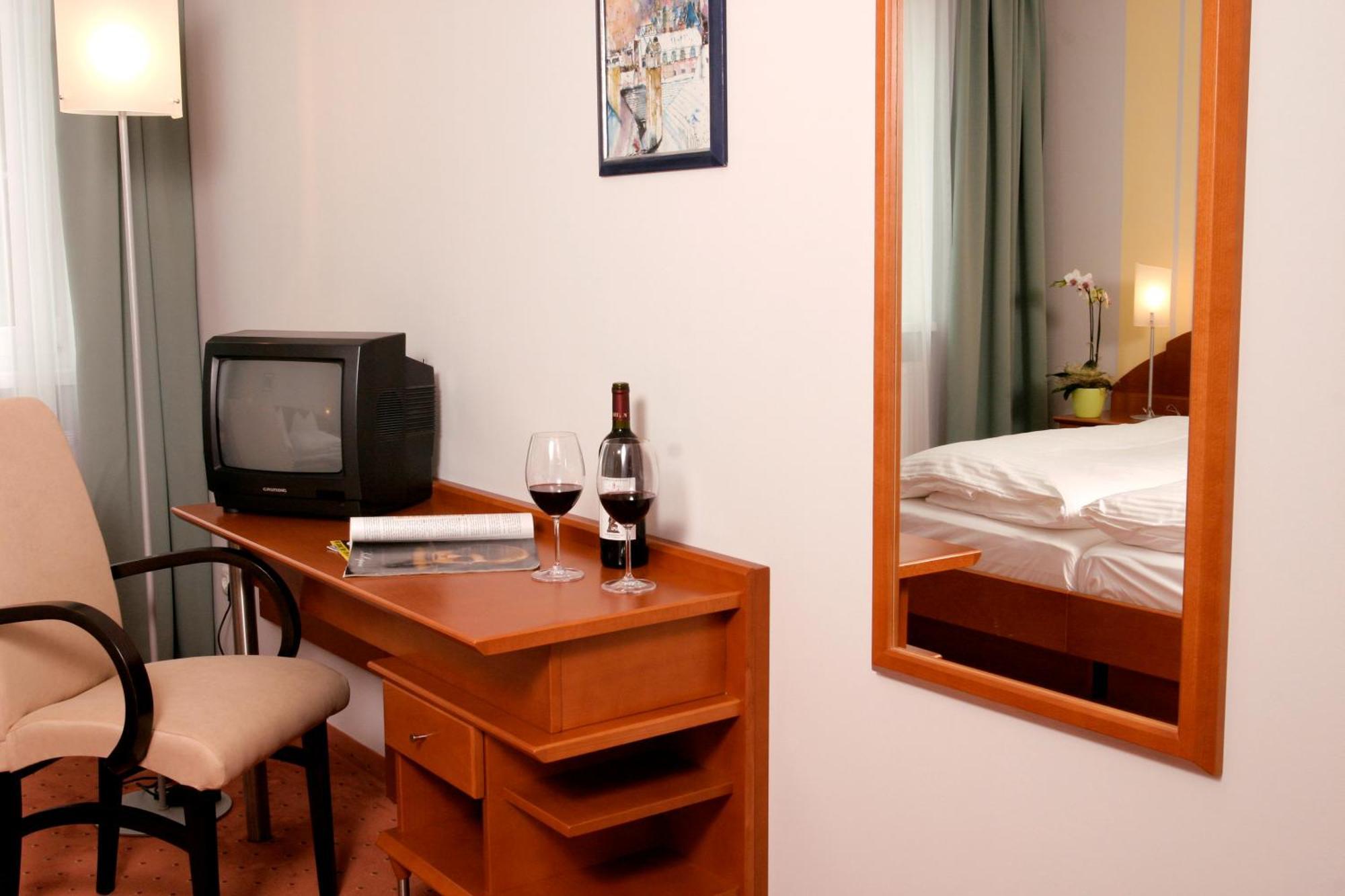 Hotel Florianerhof Markt Sankt Florian Dış mekan fotoğraf